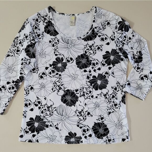 Sun Moda Two-Piece Women's Floral Outfit - Picture 3 of 15